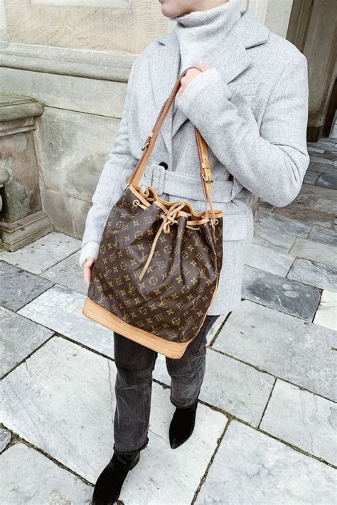 lv noe outfit|the louis vuitton noe.